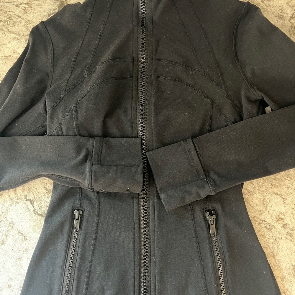 Lululemon define jacket size 4 - gently used